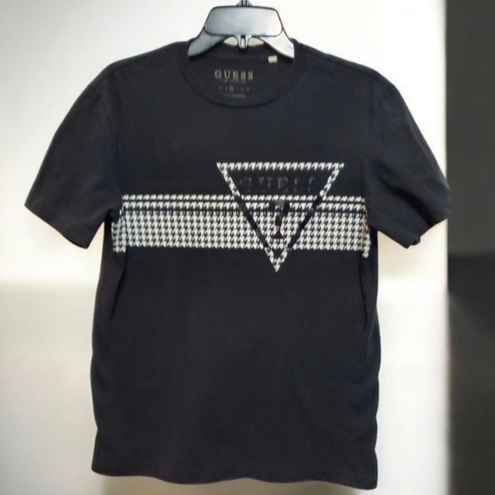 GUESS Men's Black & White Short Sleeve T-Shirt size M